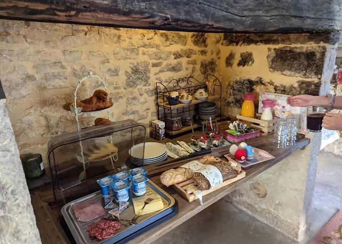 La P'tite Place Konukevi Les Arques